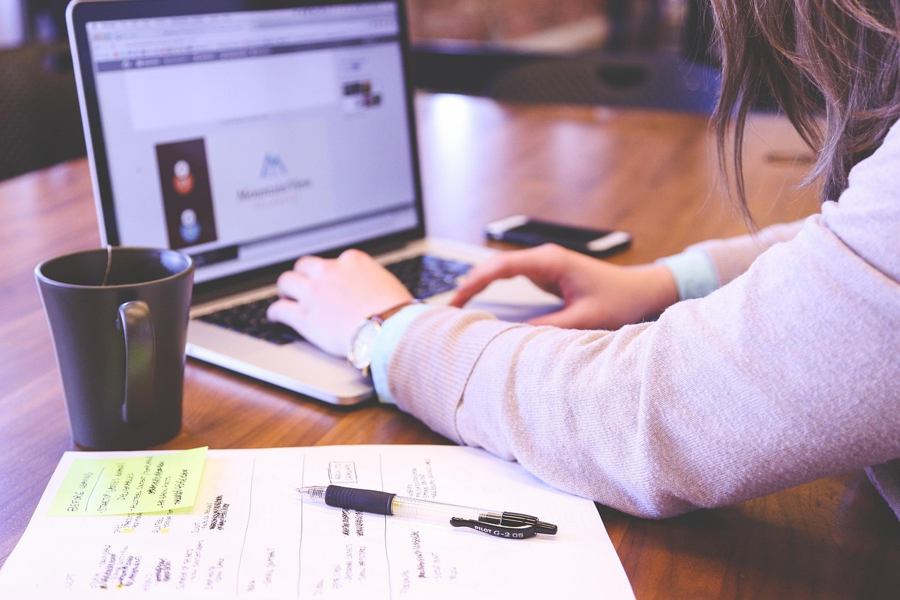 Your First Real Salary: A Checklist for the First 90 Days